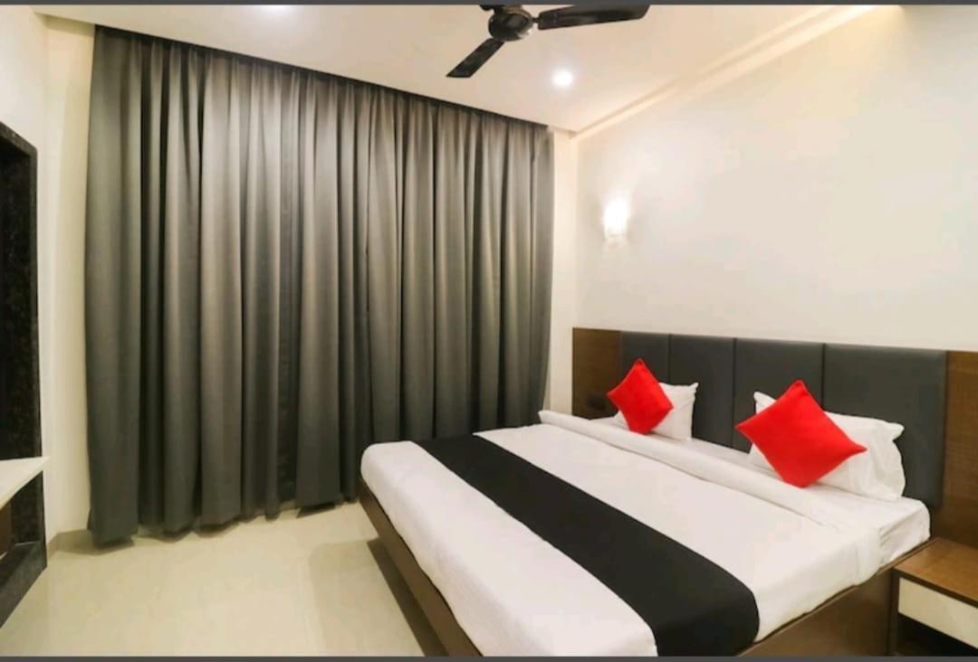 Hotel Nikhil Regency Bhilai Bagian luar foto